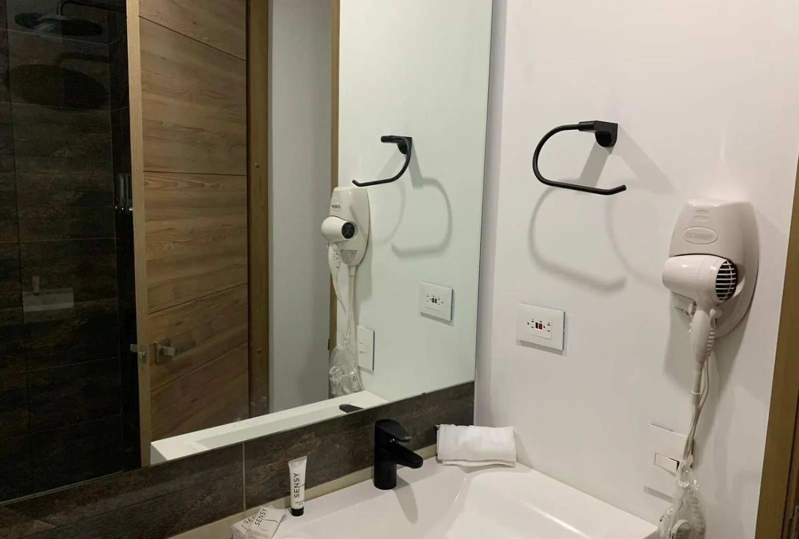 Apartasuite Luxury Con Vista Al Mar A Pasos De La Playa Del Rodadero Gaira 0*,  Colombia